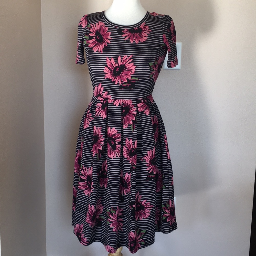 LuLaRoe Amelia Dress